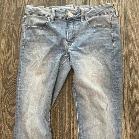 American Eagle Jegging Jeans Mid Rise Super Stretch Denim Light Wash Blue Size 6 - Picture 3 of 12